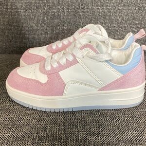 Forever Link Kids Pink and White Sneakers